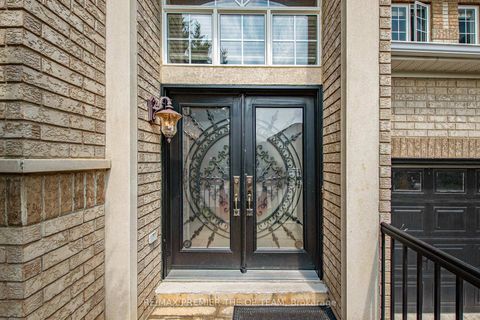 Photo 5 at 59 Rossi Drive, Vellore Village, Vaughan