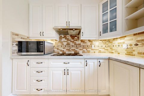 Photo 15 at 59 Rossi Drive, Vellore Village, Vaughan