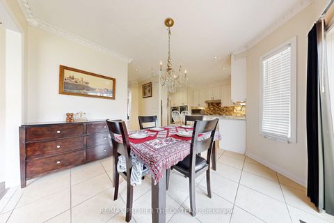 Photo 19 at 59 Rossi Drive, Vellore Village, Vaughan
