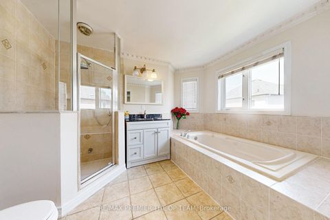 Photo 29 at 59 Rossi Drive, Vellore Village, Vaughan