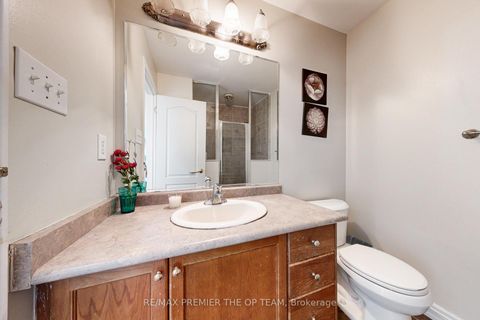 Photo 36 at 59 Rossi Drive, Vellore Village, Vaughan