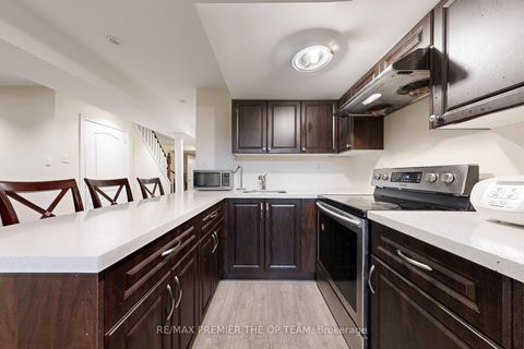 Photo 44 at 59 Rossi Drive, Vellore Village, Vaughan
