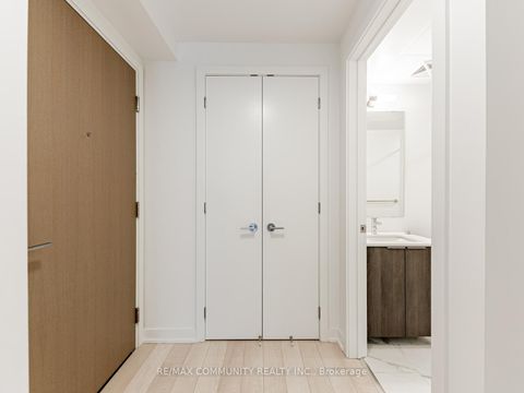 Photo 3 at 3506 - 357 King Street W, Waterfront Communities C1, Toronto