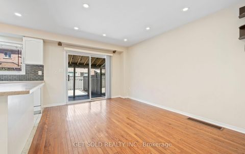 Photo 5 at 16 Mare Crescent, Clairville, Toronto