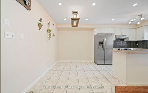 Photo 10 at 16 Mare Crescent, Clairville, Toronto
