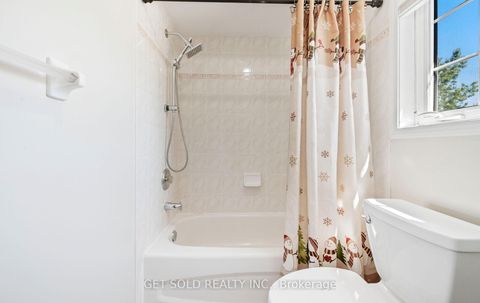 Photo 24 at 16 Mare Crescent, Clairville, Toronto
