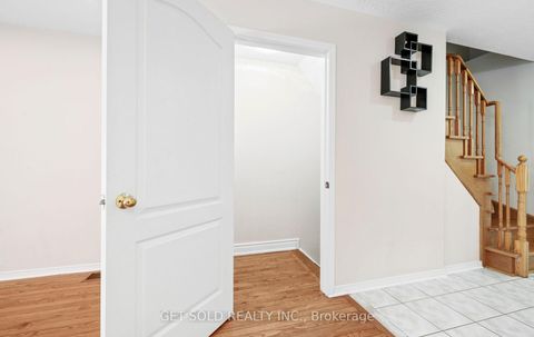 Photo 33 at 16 Mare Crescent, Clairville, Toronto