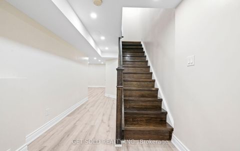 Photo 34 at 16 Mare Crescent, Clairville, Toronto