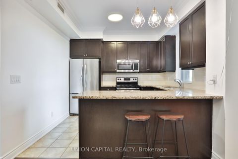 Photo 8 at 605 - 9255 Jane Street, Maple, Vaughan