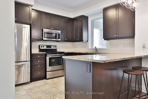 Photo 9 at 605 - 9255 Jane Street, Maple, Vaughan