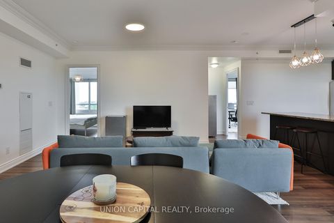Photo 11 at 605 - 9255 Jane Street, Maple, Vaughan