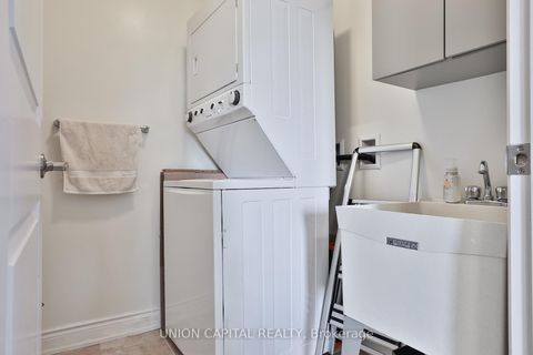 Photo 20 at 605 - 9255 Jane Street, Maple, Vaughan