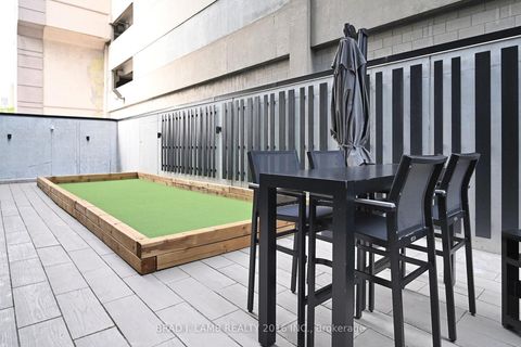 Photo 44 at 1511 - 195 McCaul Street, Chinatown, Toronto