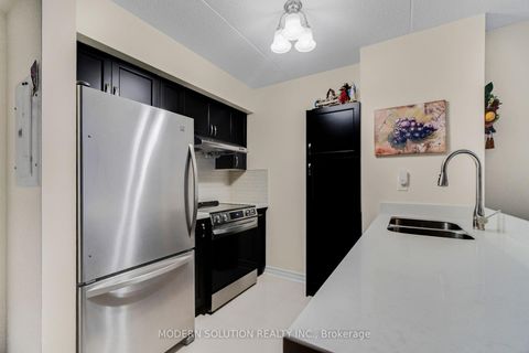 Photo 8 at 102 - 250 Pine Grove Drive, Islington Woods, Vaughan