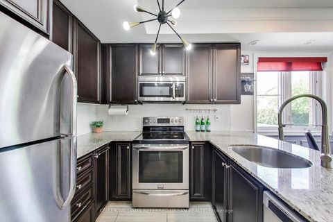 Photo 3 at 231 - 380 Hopewell Avenue, Belgravia, Toronto