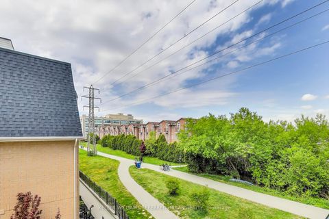 Photo 15 at 231 - 380 Hopewell Avenue, Belgravia, Toronto