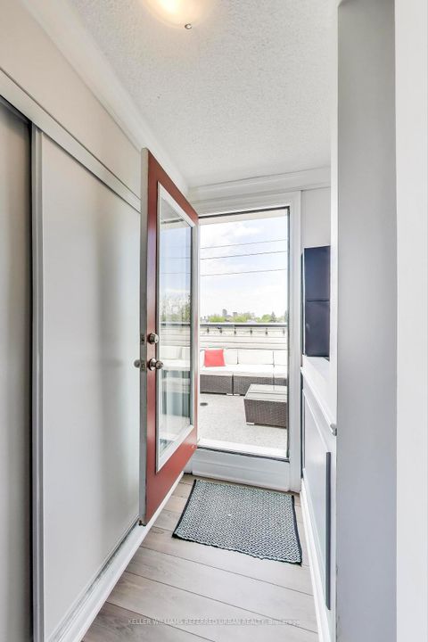 Photo 20 at 231 - 380 Hopewell Avenue, Belgravia, Toronto