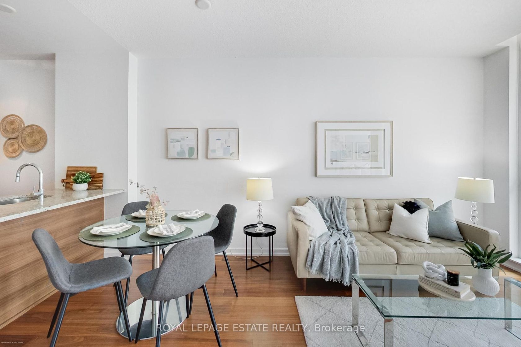 501 - 70 Forest Manor Road, Henry Farm, Toronto by Loree Meneguzzi Real Estate 501 - 70 Forest Manor Road, Henry Farm, Toronto