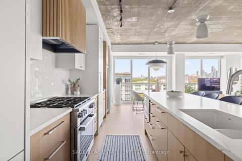 Photo 4 at 912 - 1 Shaw Street, Niagara, Toronto
