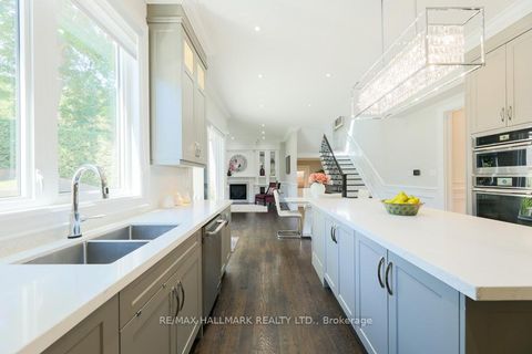 Photo 9 at 44 Scarboro Crescent, Cliffcrest, Toronto