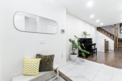 Photo 3 at 36 Elsinore Street, Kleinburg, Vaughan