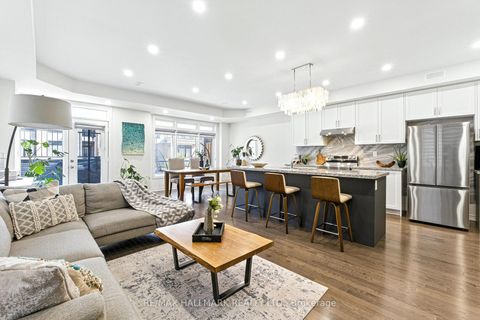 Photo 7 at 36 Elsinore Street, Kleinburg, Vaughan