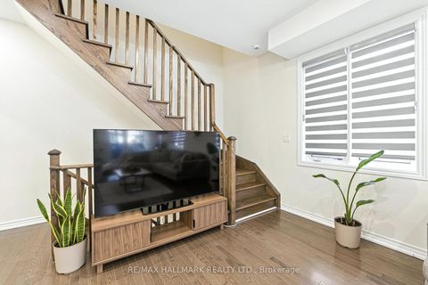 Photo 23 at 36 Elsinore Street, Kleinburg, Vaughan