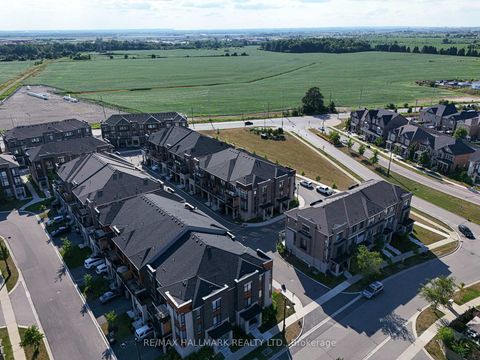 Photo 41 at 36 Elsinore Street, Kleinburg, Vaughan Photo 41 at 36 Elsinore Street, Kleinburg, Vaughan