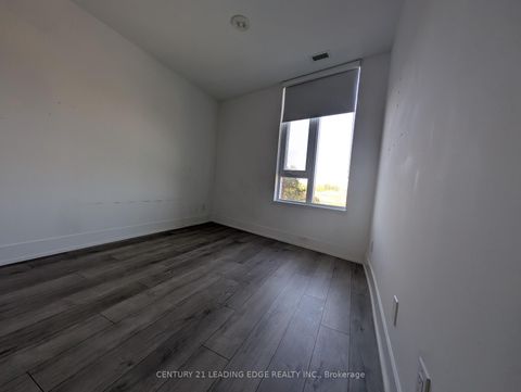Photo 10 at 525 - 3100 Keele Street, CFB, Toronto