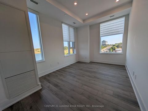Photo 13 at 525 - 3100 Keele Street, CFB, Toronto