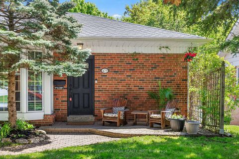 Photo 2 at 479 Brownfield Gardens, Rouge E10, Toronto