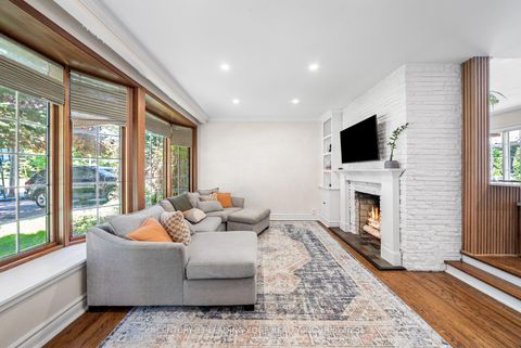Photo 3 at 479 Brownfield Gardens, Rouge E10, Toronto