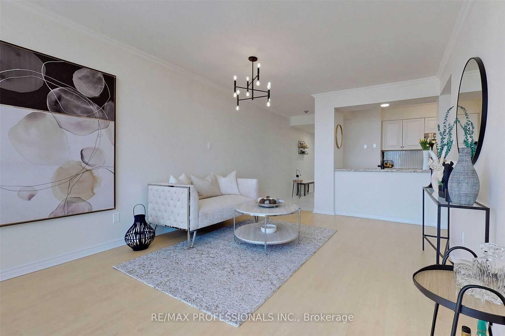 1604 - 50 Eglinton Avenue, Hurontario, Mississauga by Loree Meneguzzi Real Estate 1604 - 50 Eglinton Avenue, Hurontario, Mississauga
