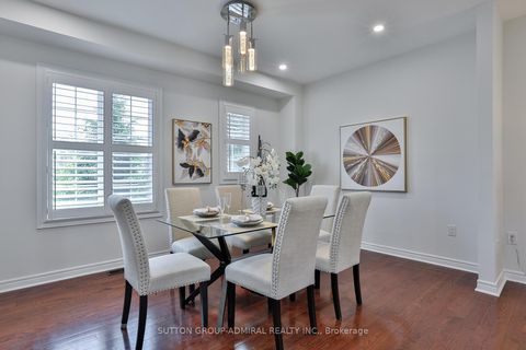Photo 12 at 46 - 15 Old Colony Road, Oak Ridges Lake Wilcox, Richmond Hill