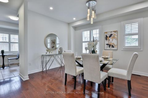Photo 13 at 46 - 15 Old Colony Road, Oak Ridges Lake Wilcox, Richmond Hill