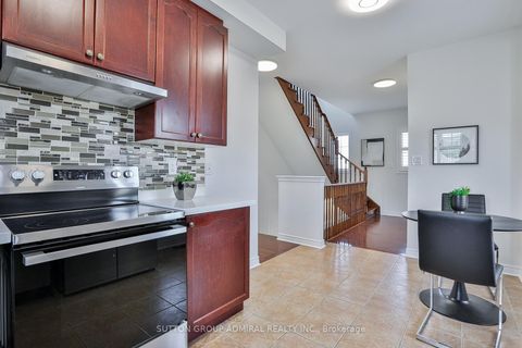 Photo 24 at 46 - 15 Old Colony Road, Oak Ridges Lake Wilcox, Richmond Hill