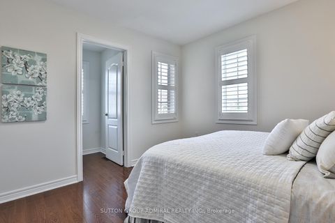 Photo 32 at 46 - 15 Old Colony Road, Oak Ridges Lake Wilcox, Richmond Hill