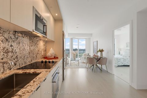 Photo 6 at 2608 - 30 Inn On The Park Drive, Don Mills, Toronto