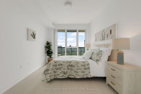 Photo 14 at 2608 - 30 Inn On The Park Drive, Don Mills, Toronto