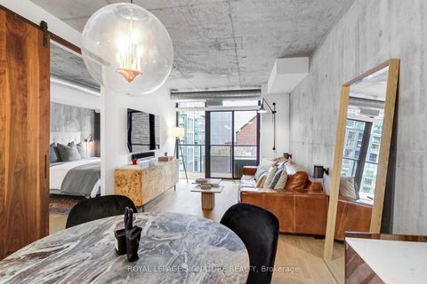 Photo 2 at 614 - 138 Princess Street, Moss Park, Toronto
