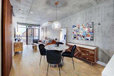 Photo 3 at 614 - 138 Princess Street, Moss Park, Toronto