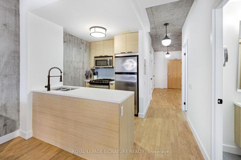 Photo 7 at 614 - 138 Princess Street, Moss Park, Toronto