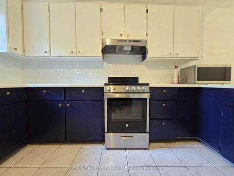 Photo 3 at 109 Norton Avenue, Willowdale East, Toronto