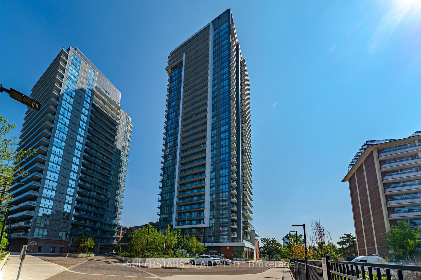 2603 - 32 Forest Manor Road, Henry Farm, Toronto by Loree Meneguzzi Real Estate 2603 - 32 Forest Manor Road, Henry Farm, Toronto