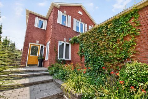 Photo 3 at 49 Mcdougall Drive, West Bayfield, Barrie Photo 3 at 49 Mcdougall Drive, West Bayfield, Barrie
