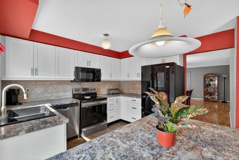 Photo 15 at 49 Mcdougall Drive, West Bayfield, Barrie