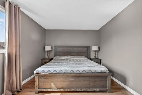 Photo 27 at 49 Mcdougall Drive, West Bayfield, Barrie