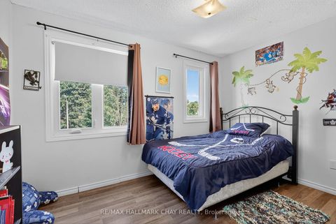 Photo 34 at 49 Mcdougall Drive, West Bayfield, Barrie