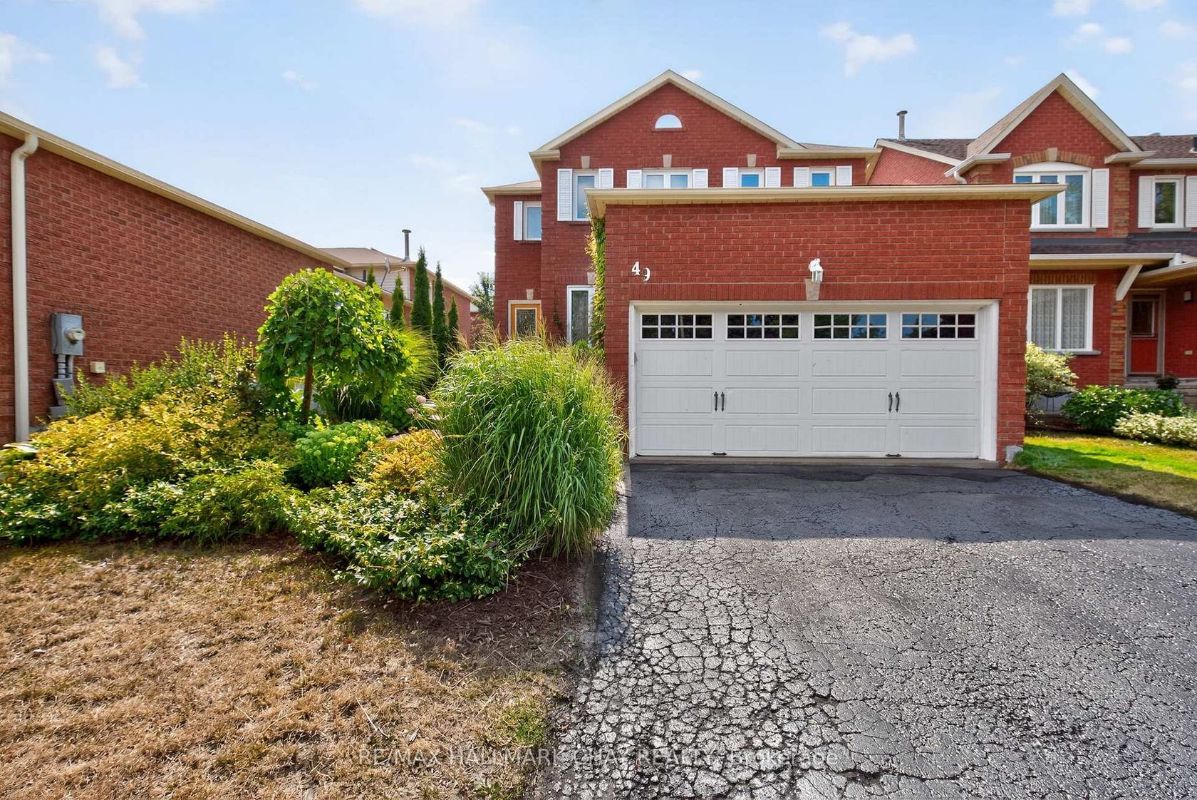 49 Mcdougall Drive, West Bayfield, Barrie photo 2