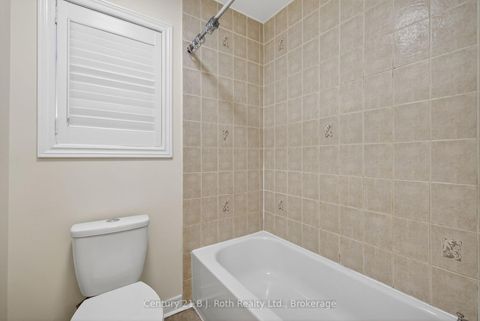 Photo 20 at 94 Destino Crescent, Vellore Village, Vaughan
